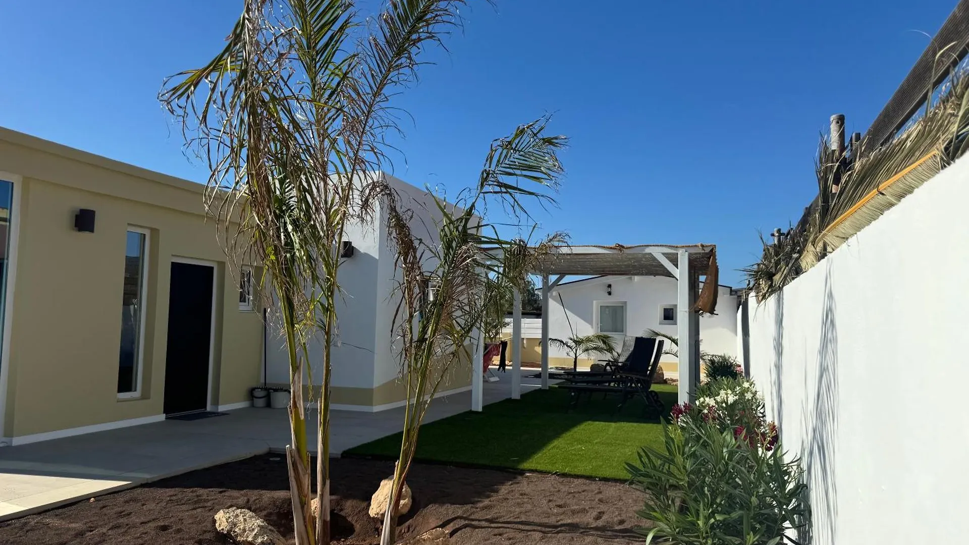 Espacio Room Con Piscina, Lajares Guest house