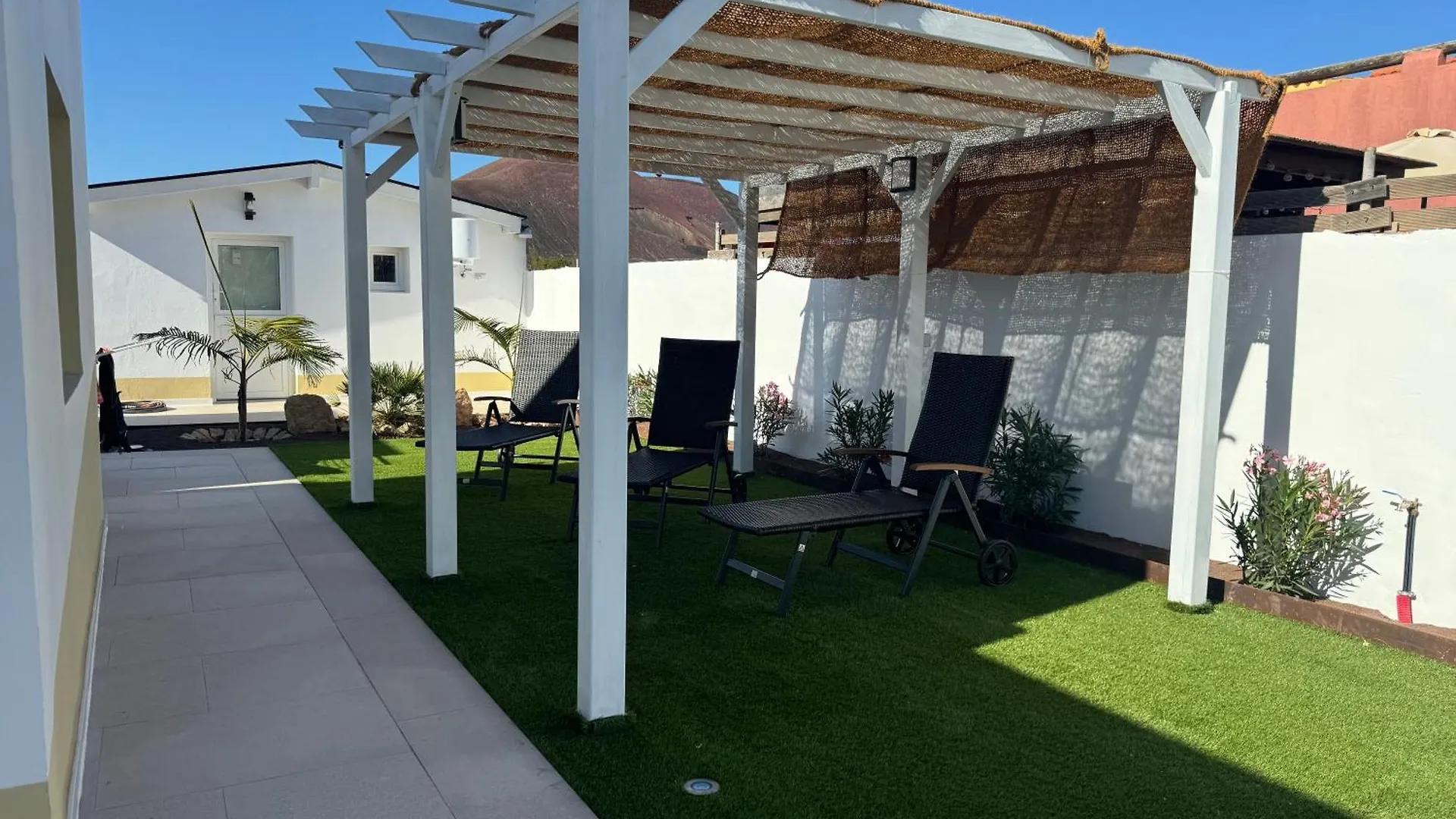 Espacio Room Con Piscina, Lajares